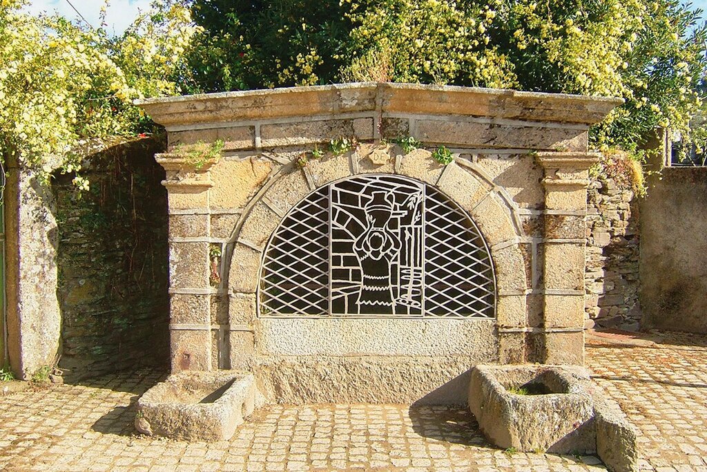 fontedemergulhodebenquerenca_1_1024_2500